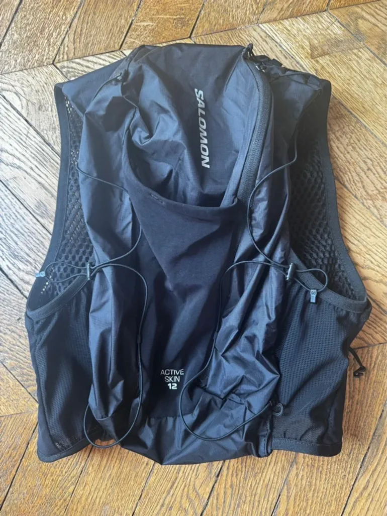 Salomon Active Skin 12 bike d'occasion — image 2 sur 3