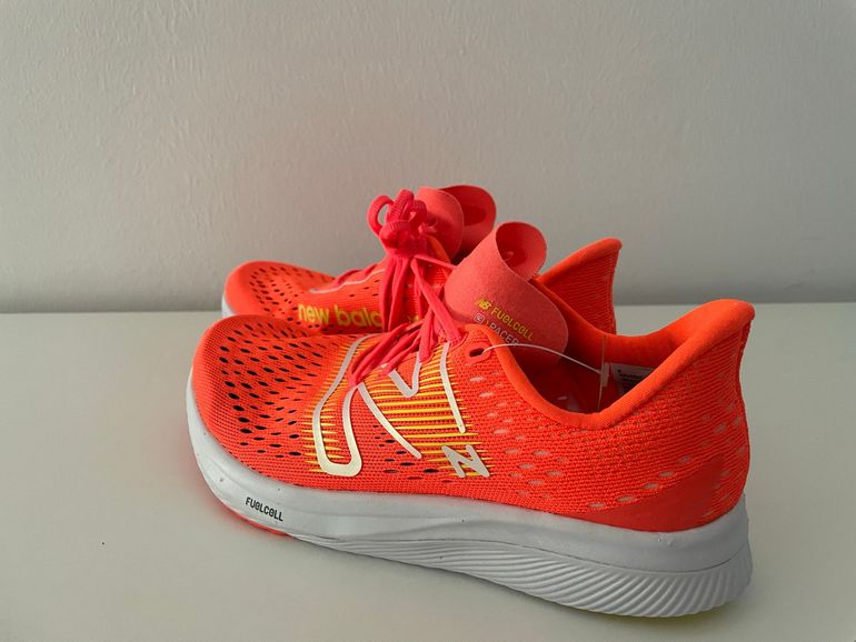 Použité New Balance FuelCell Supercomp Pacer V1 bike — obrázek 3 z 6