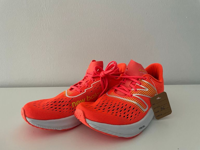 Použité New Balance FuelCell Supercomp Pacer V1 bike — obrázek 2 z 6