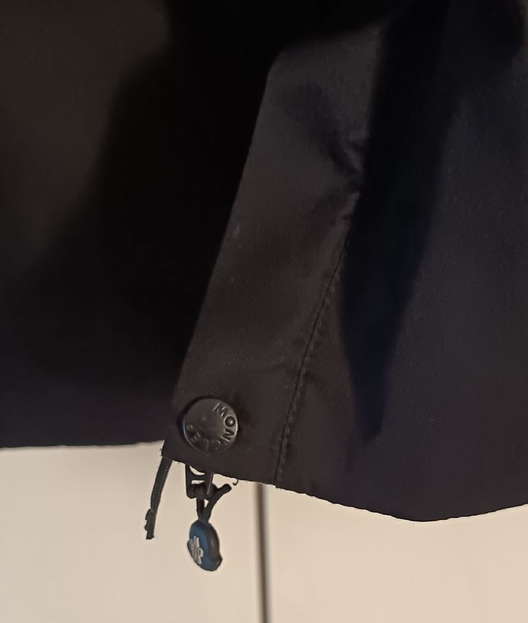 Moncler Giubbotto tecnico 2020 bike usato — immagine 5 di 6