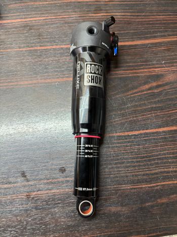 Used RockShox Deluxe Select+ bike