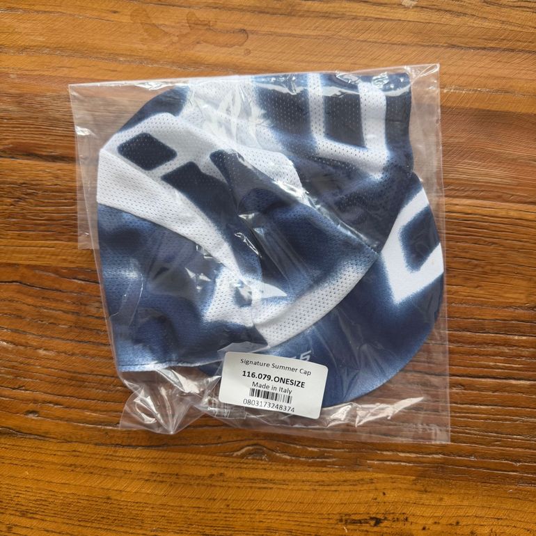 Q36.5 Signature Summer Cap// NEW!! 50% OFF!! 2026 bike d'occasion — image 1 sur 2