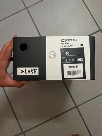 Used Lake CX238 Road Cycling Shoes bike — image 8 of 9