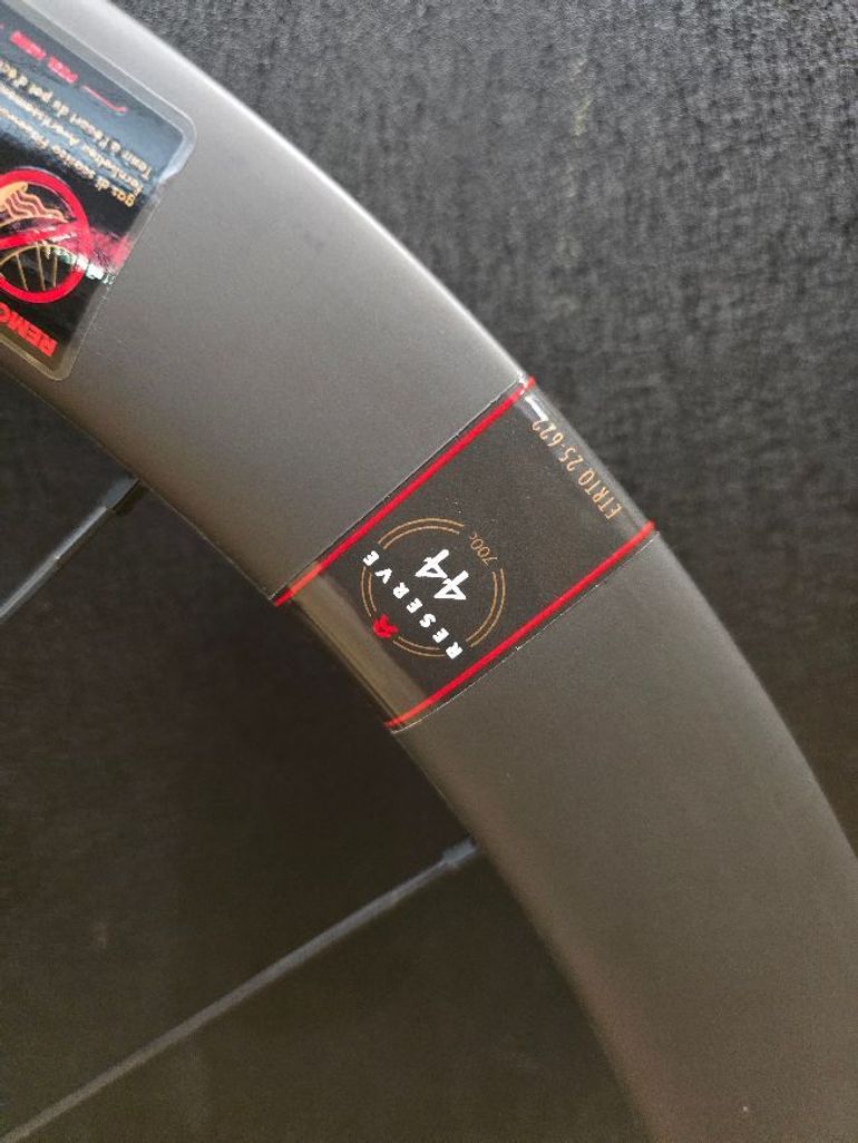 Używany Reserve Carbon 40/44 Wheels 2025 bike — zdjęcie 4 z 5