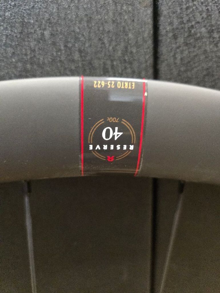 Używany Reserve Carbon 40/44 Wheels 2025 bike — zdjęcie 2 z 5