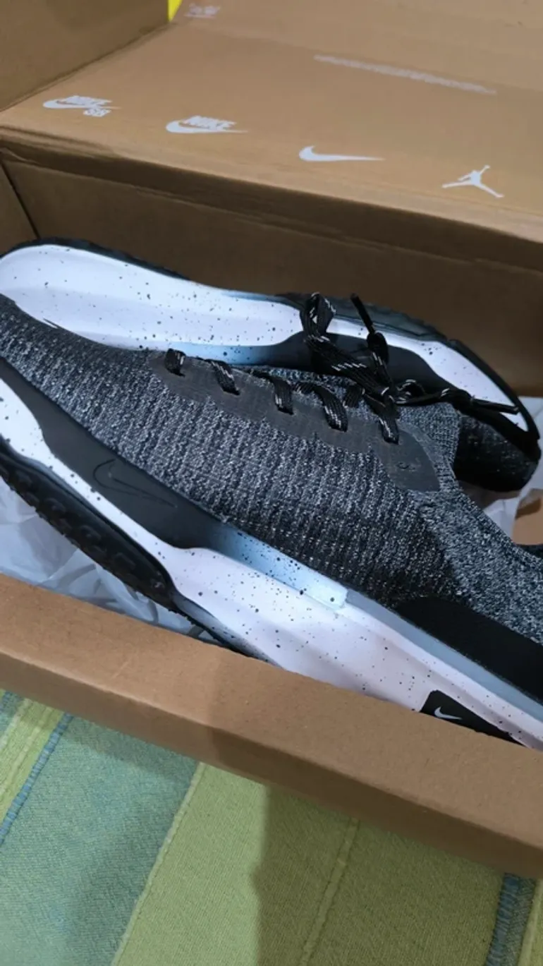 Nike Invincible Run 3 bike d'occasion — image 3 sur 4
