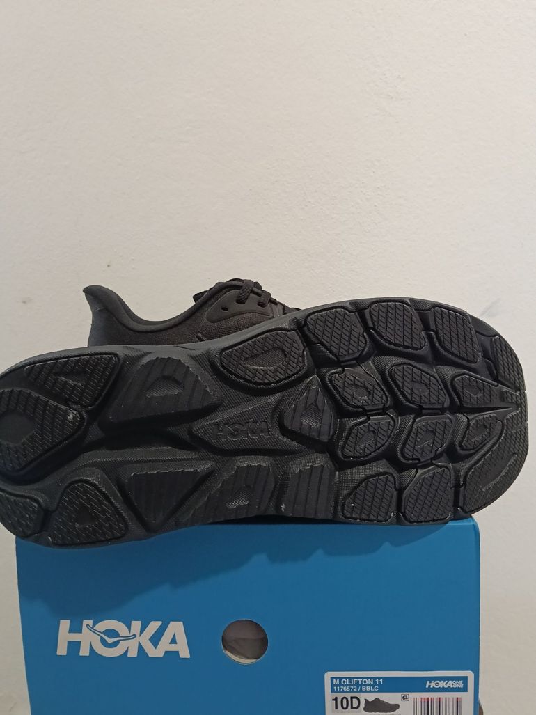 Used Hoka scarpe 2026 bike — image 2 of 4