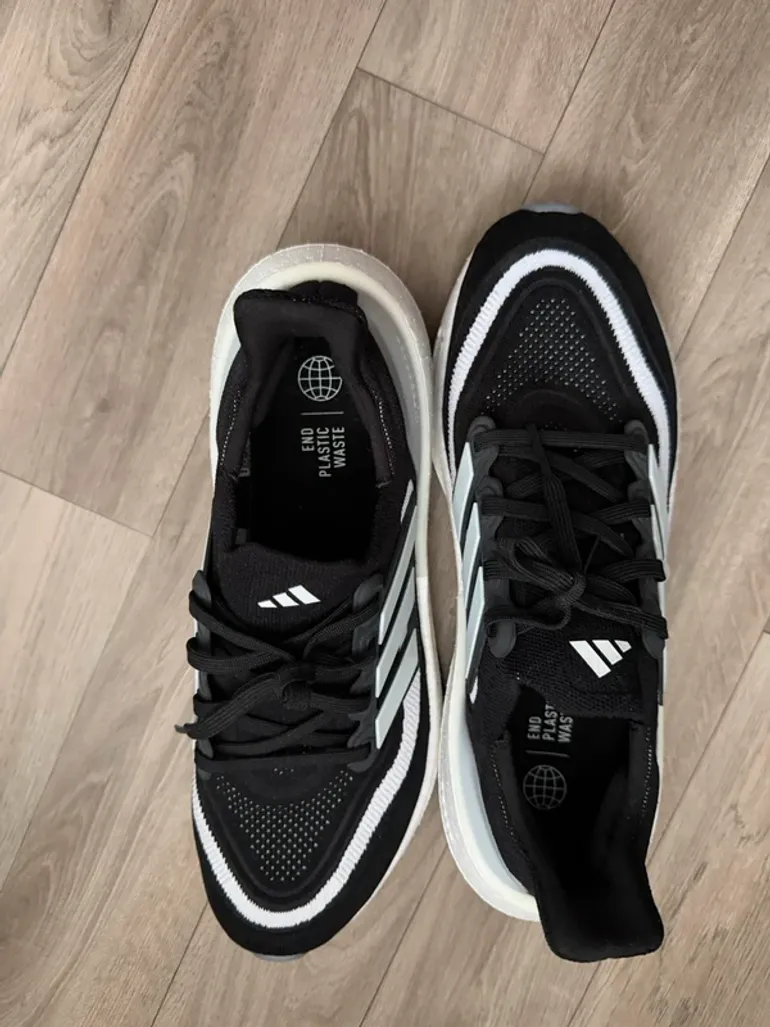 Adidas Ultraboost bike d'occasion — image 4 sur 4