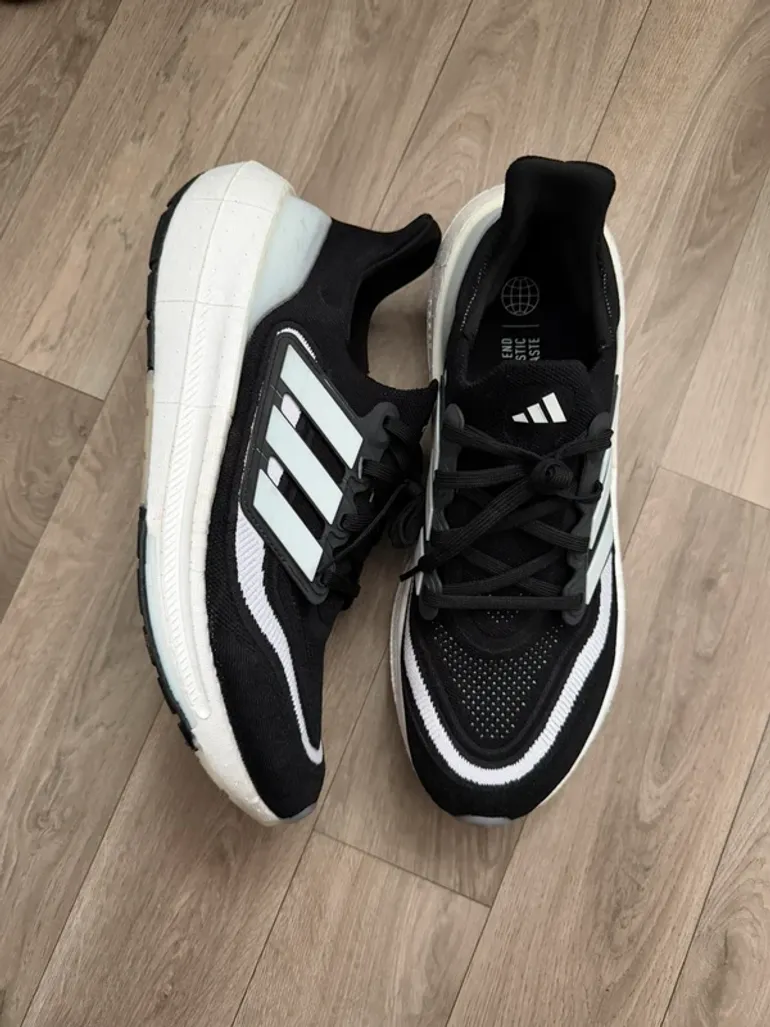 Adidas Ultraboost bike d'occasion — image 1 sur 4