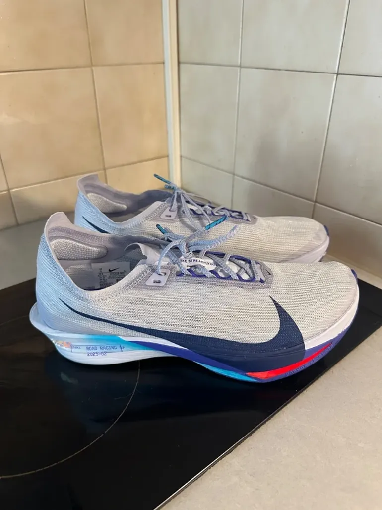 Nike Streakfly 2 bike d'occasion — image 2 sur 7