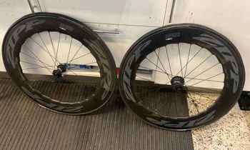 Used Zipp NSW858 disc break tubular wheels 2021 bike — image 4 of 4