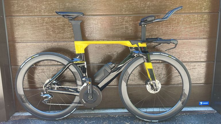 Used Zipp NSW858 disc break tubular wheels 2021 bike — image 3 of 4