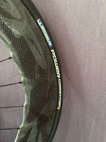 Used Zipp NSW858 disc break tubular wheels 2021 bike