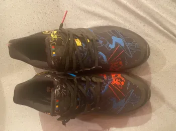 Adidas UltraBoost DNA x Disney Goofy 2020 bike d'occasion — image 5 sur 5