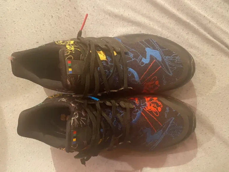 Adidas UltraBoost DNA x Disney Goofy 2020 bike d'occasion — image 5 sur 5