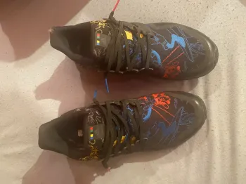 Adidas UltraBoost DNA x Disney Goofy 2020 bike d'occasion