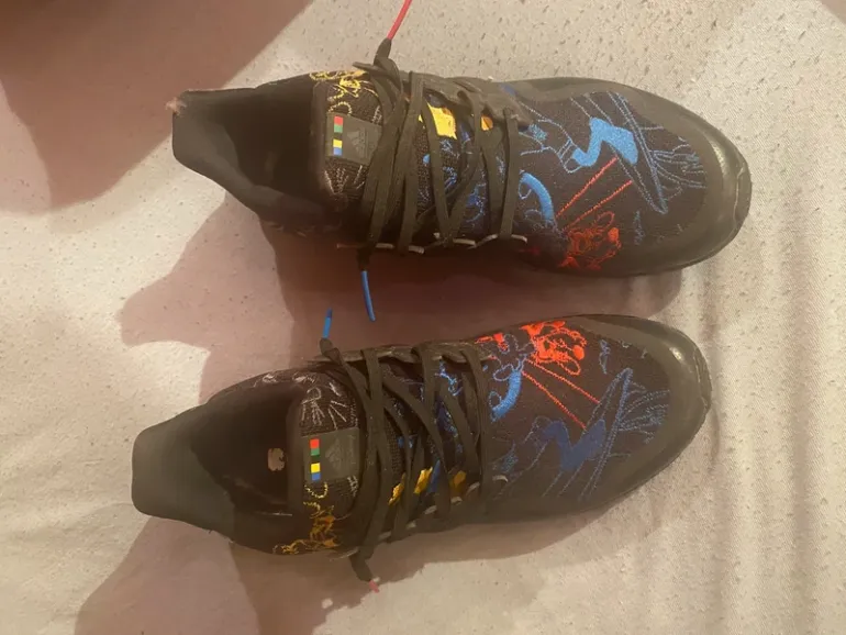 Adidas UltraBoost DNA x Disney Goofy 2020 bike d'occasion — image 1 sur 5