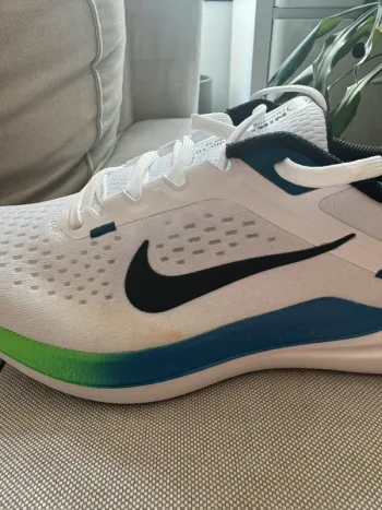 Nike Winflo 10 bike d'occasion — image 3 sur 5