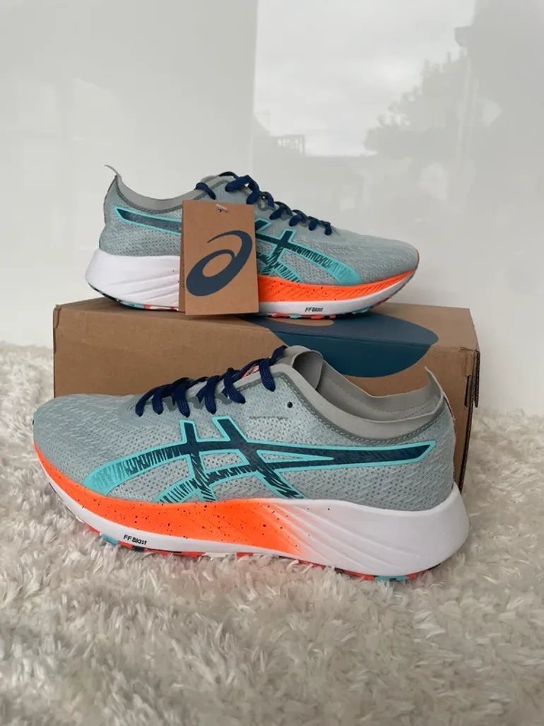Asics Magic Speed bike d'occasion — image 1 sur 4
