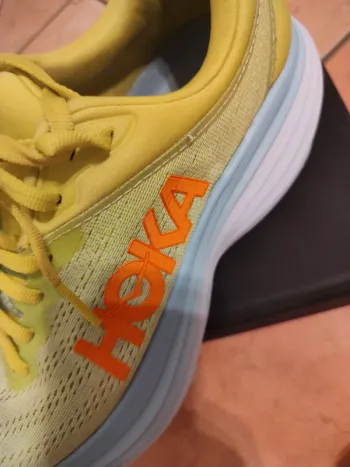 Hoka Bondi 8 bike d'occasion — image 2 sur 11