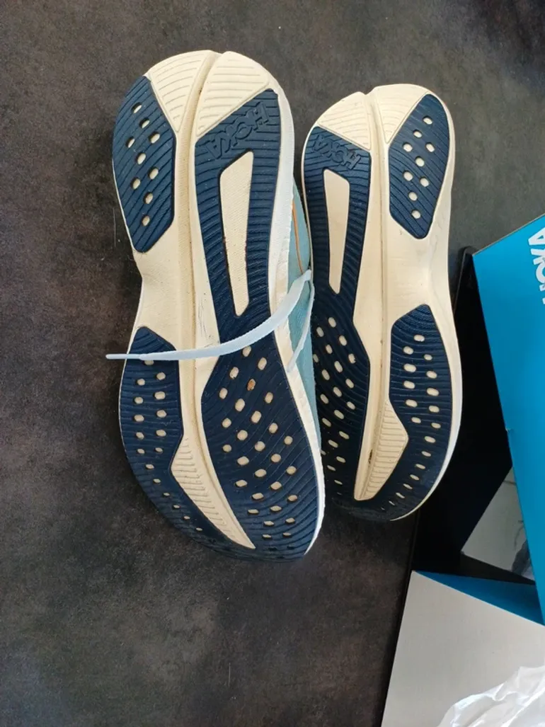 Hoka Mach 6 bike d'occasion — image 4 sur 5