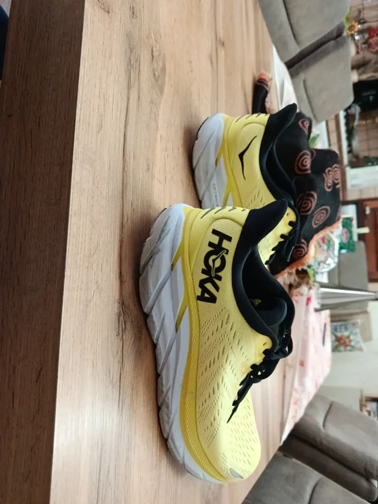 Used Hoka Shoes bike — image 6 of 6
