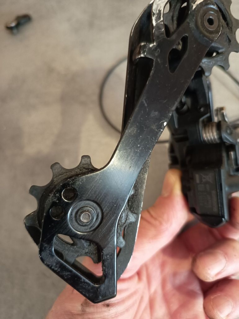 Shimano Ultegra Di2 12-speed bike d'occasion — image 3 sur 9