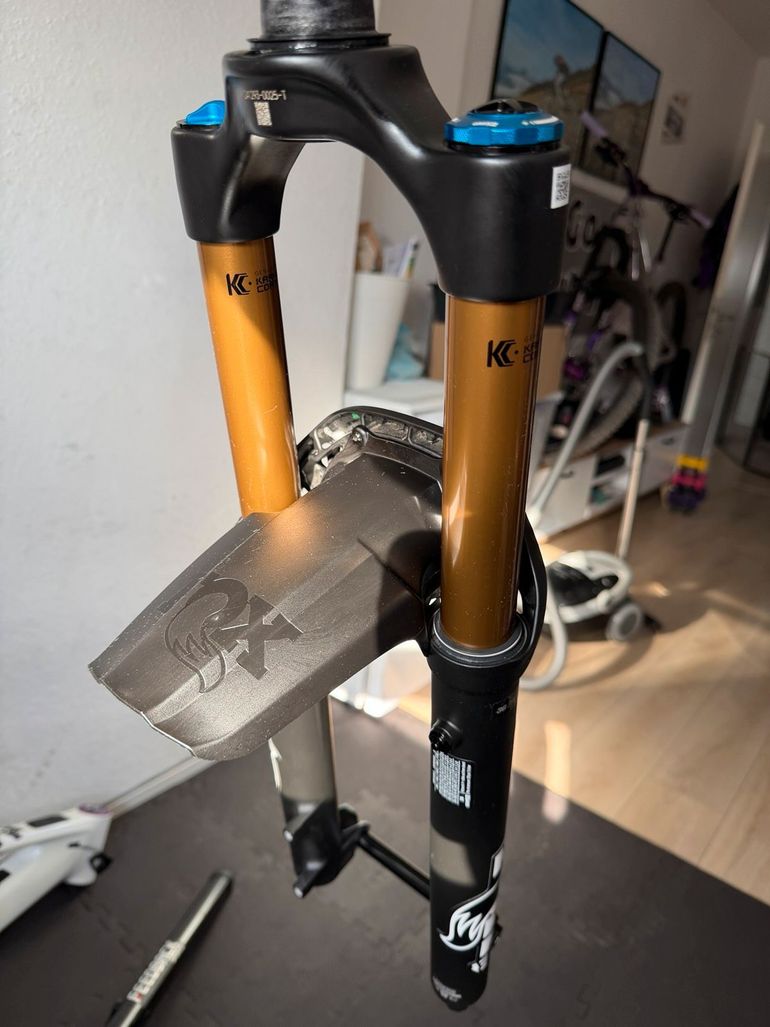 Fox Racing 36 Factory Grip X2 2026 bike d'occasion — image 4 sur 6