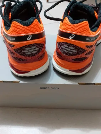 Used Asics Gel Cumulus 17 bike