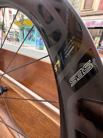 Tweedehands Enve SES 4.5 Innerdrive 2026 bike — afbeelding 2 van 8