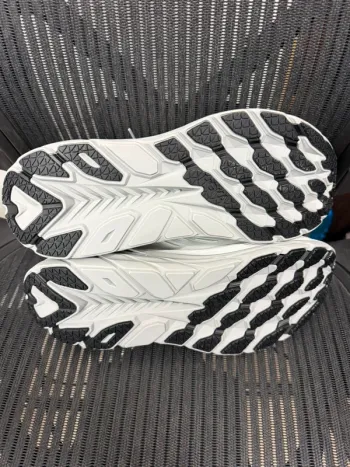 Tweedehands Hoka Clifton bike — afbeelding 5 van 6