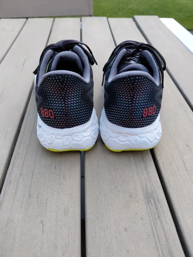 Tweedehands New Balance Hardloopschoenen maat 42 bike — afbeelding 3 van 5