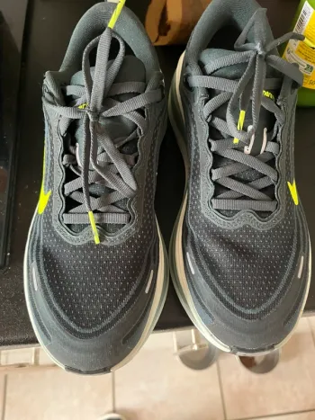 Tweedehands Nike Zoom Vomero Plus bike — afbeelding 2 van 7