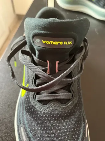 Tweedehands Nike Zoom Vomero Plus bike — afbeelding 6 van 7