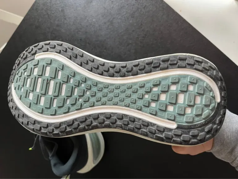 Tweedehands Nike Zoom Vomero Plus bike — afbeelding 3 van 7