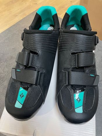 Specialized Torch WMN Road Shoes schwarz / grün bike d'occasion — image 2 sur 4
