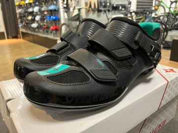 Gebrauchtes Specialized Torch WMN Road Shoes schwarz / grün Cycling Shoes