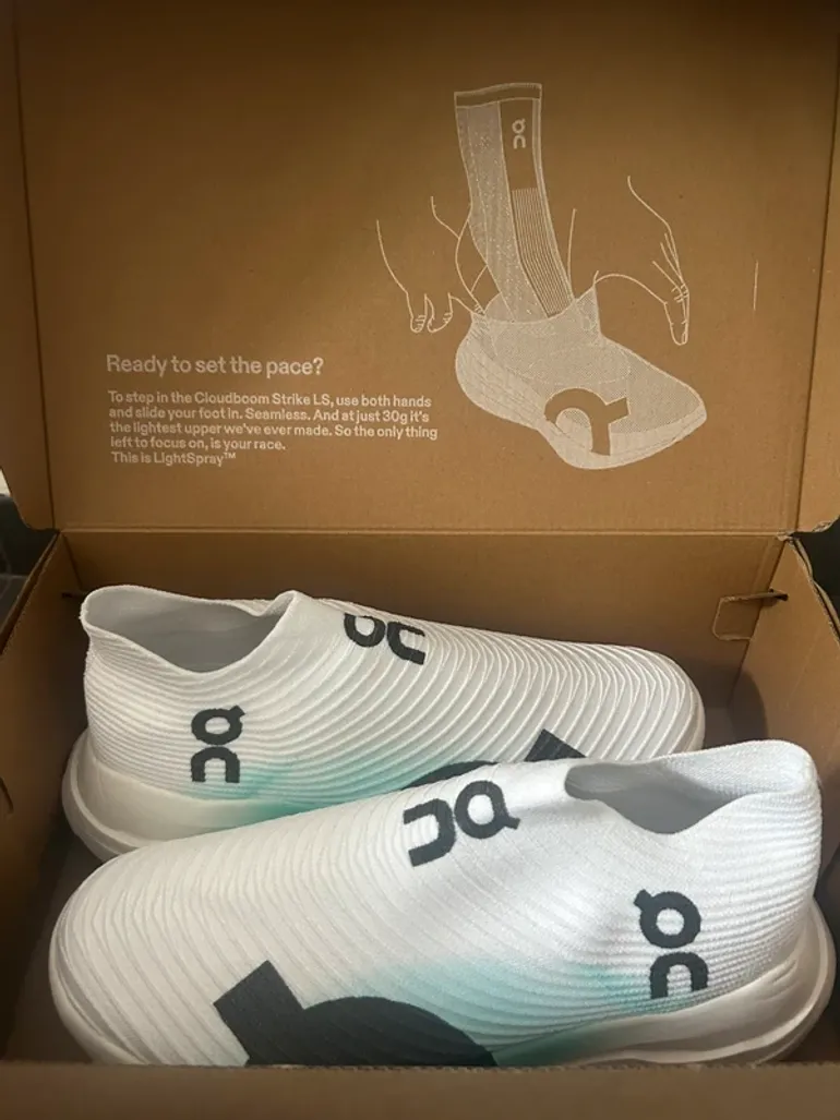 On Running On Shoes Size 42 bike d'occasion — image 7 sur 8
