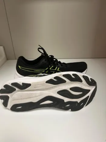 Asics GT-2000 14 bike d'occasion — image 2 sur 3