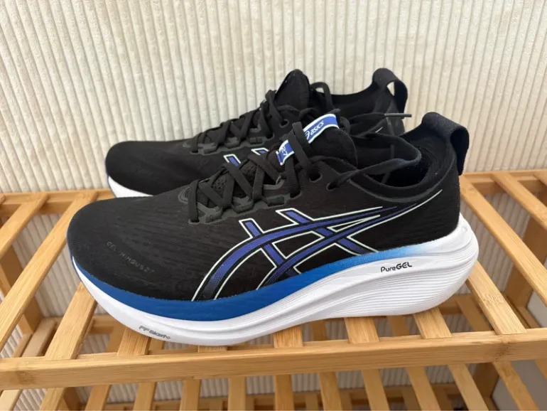 Reebok Gel Nimbus 27 bike d'occasion — image 1 sur 3