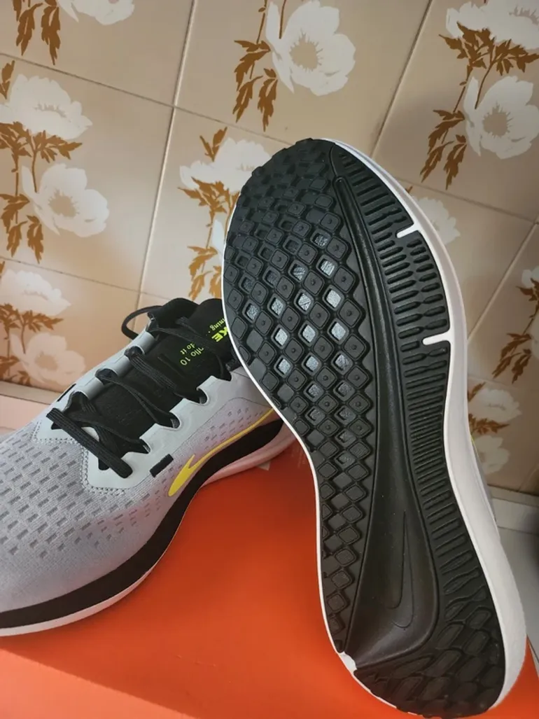 Nike Nuove nr.44 bike d'occasion — image 10 sur 10