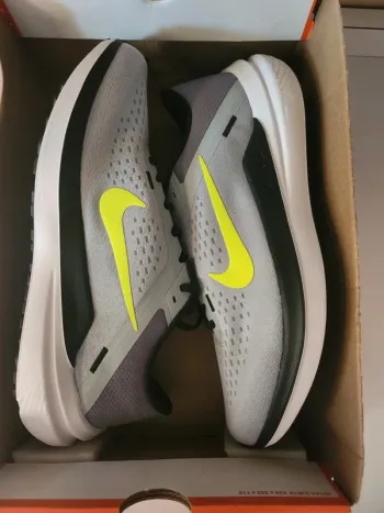 Nike Nuove nr.44 bike d'occasion — image 3 sur 10