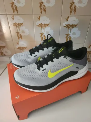 Nike Nuove nr.44 bike d'occasion — image 2 sur 10