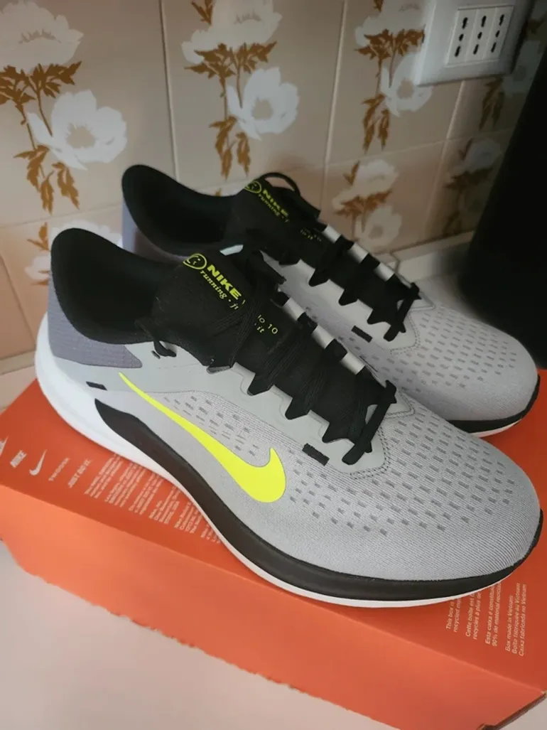 Nike Nuove nr.44 bike d'occasion — image 4 sur 10