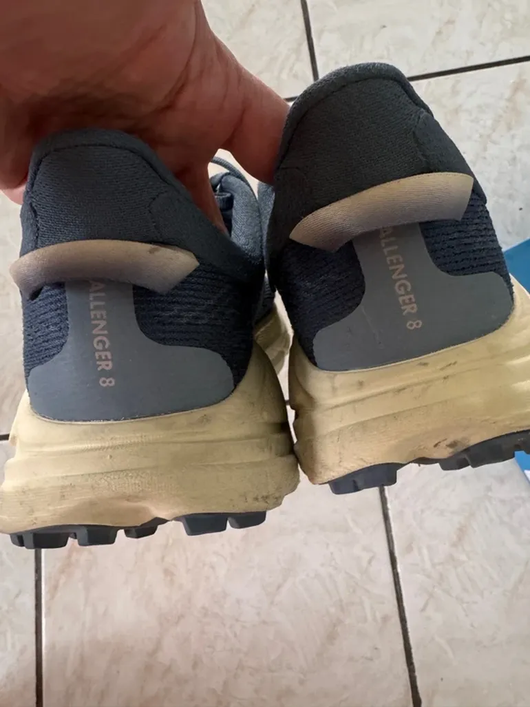 Hoka Challenger 8 bike d'occasion — image 6 sur 8