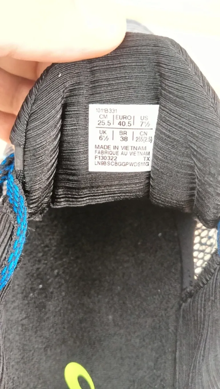 Asics Novablast 2 LE bike d'occasion — image 4 sur 5