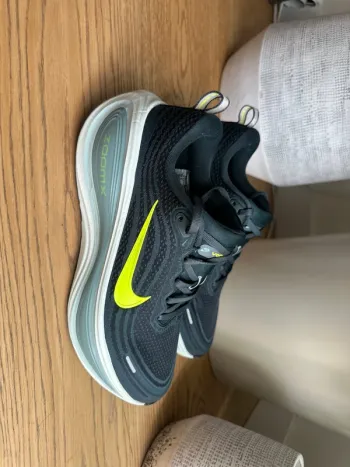 Použité Nike Vomero Plus bike
