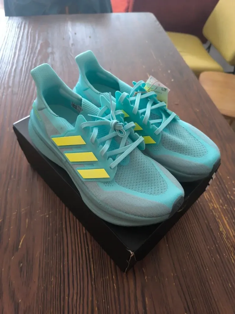 Adidas Ultraboost 5 bike d'occasion — image 2 sur 4
