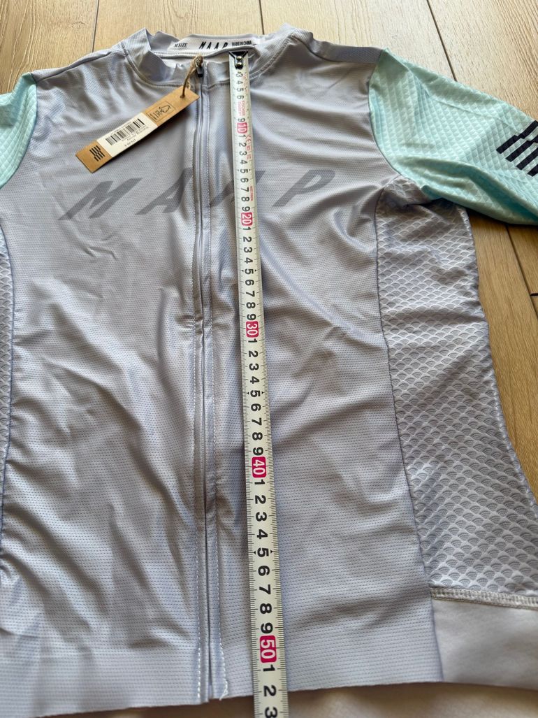 Used MAAP Maillot Jersey bike — image 2 of 9