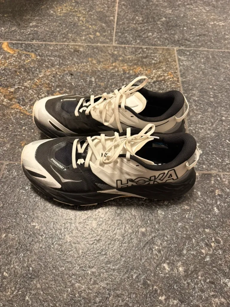 Time Hoka trail running shoes bike de segunda mano — imagen 1 de 5